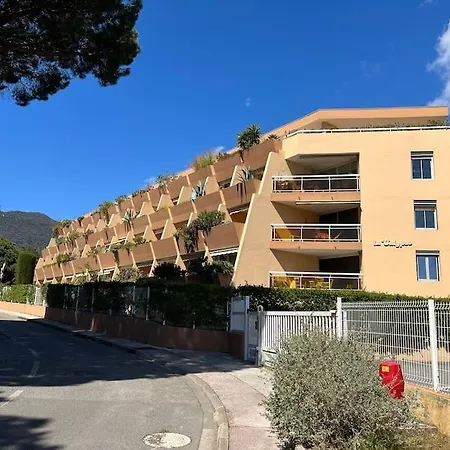 Appartement Cavalaire, A Proximite